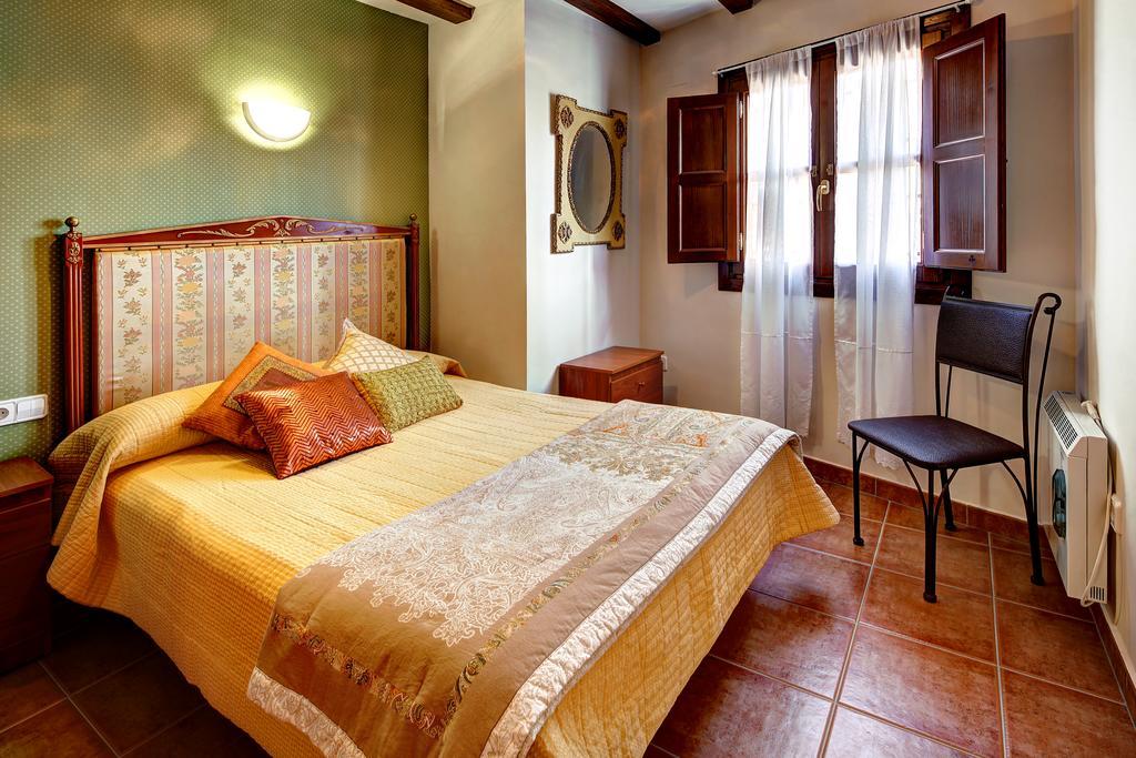 Apartamentos Bellavista Alquézar Eksteriør bilde