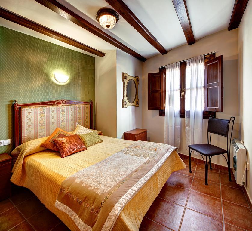 Apartamentos Bellavista Alquézar Eksteriør bilde